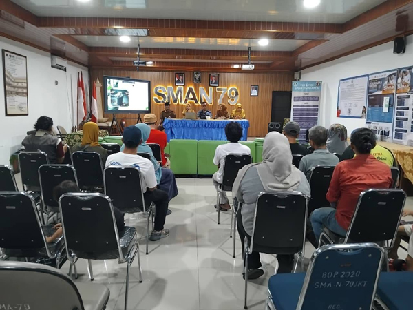 Sosialisasi Pilah Sampah di Kantin SMAN 79 Jakarta-5