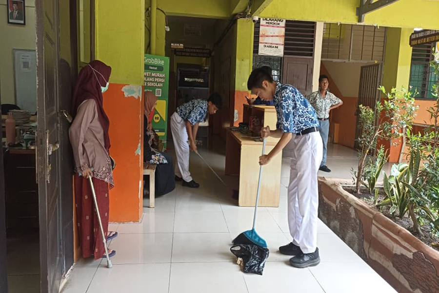 Jum'at Bersih dan Literasi-17
